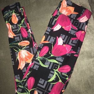 Lula Roe Tulip Legging OS